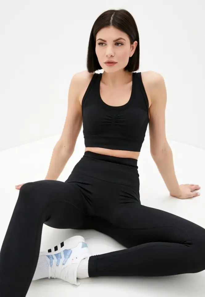 Топ спортивный adidas, фотография 1