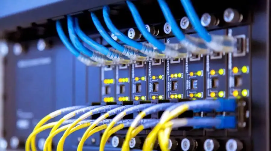 Монтаж телеком. шкафов, патч-панелей, маршрутизаторов, коммутаторов., фотография 2