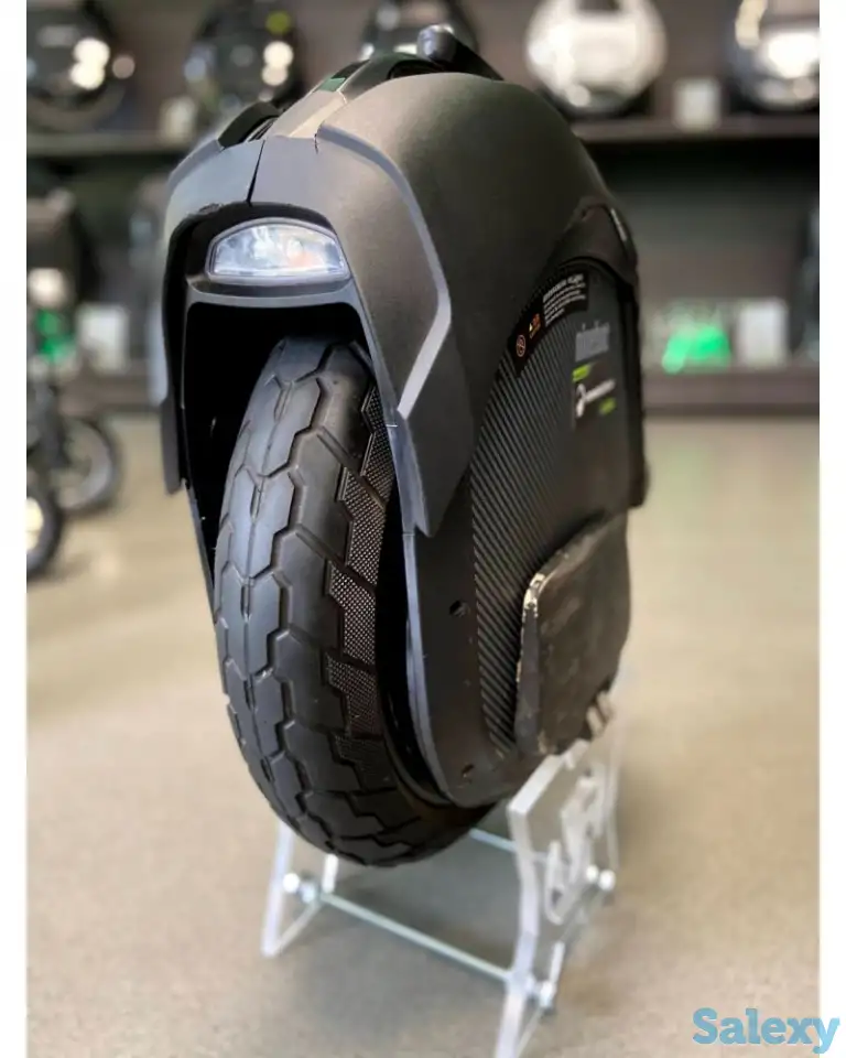Ninebot Z10 black crow electronics monocycle with stand, фотография 3