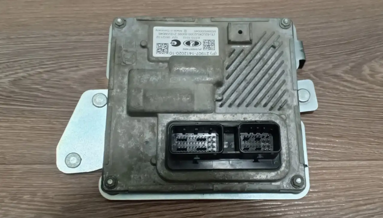 Кронштейн крепления контроллера управления РКПП, фотография 4