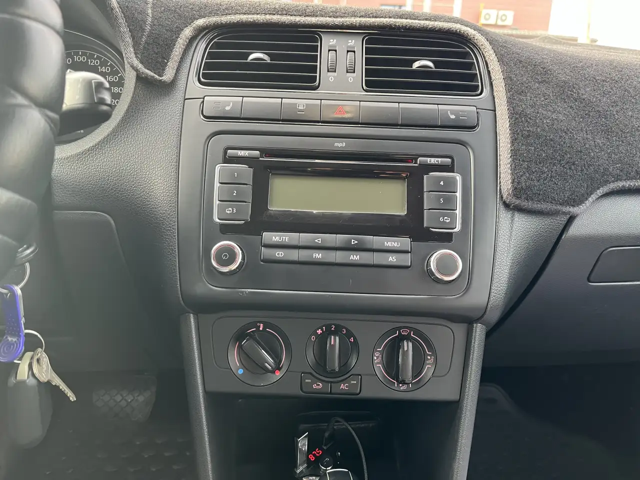 Продаю Volkswagen Polo 2012г, фотография 12