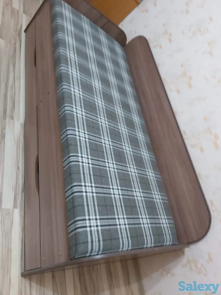 Кровать-тахта, фотография 1