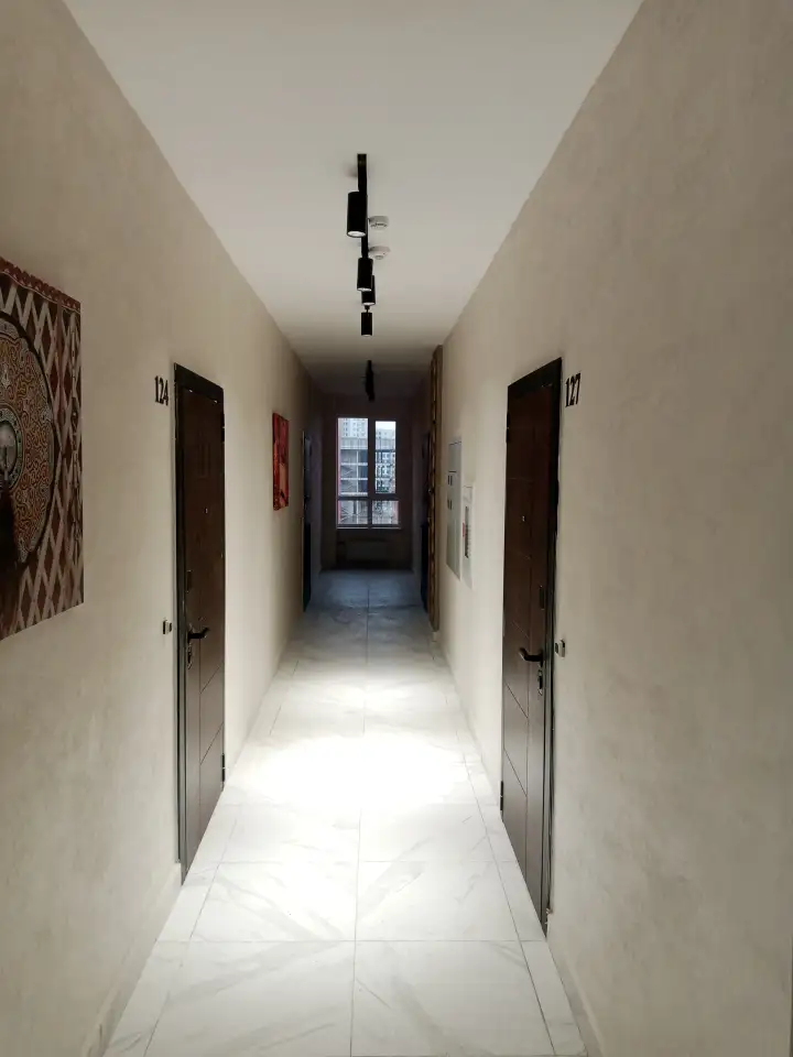 Продаю полноценную однокомнатную квартиру, Кошкарбаева 36, фотография 3