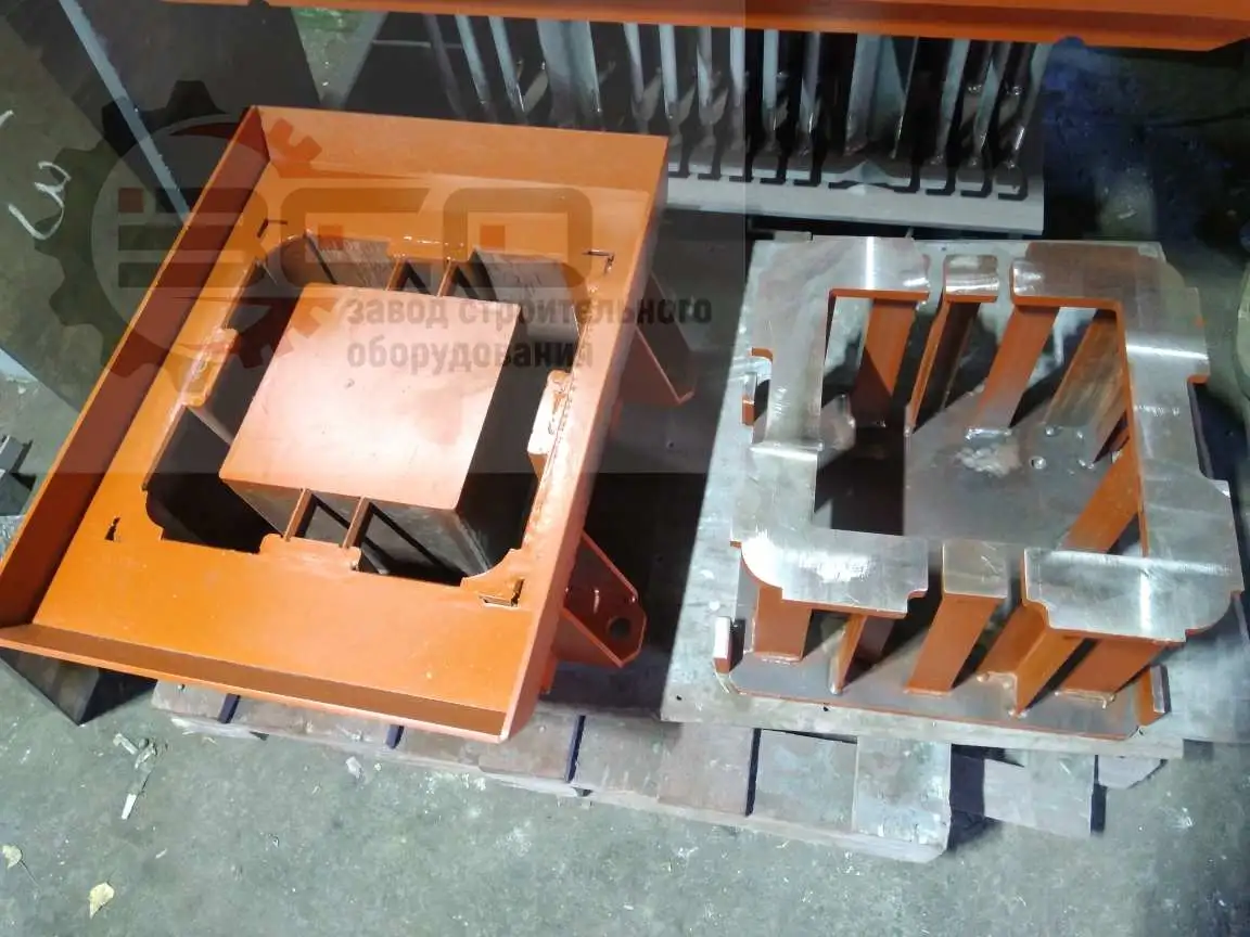 Пресс форма для вибропрессов. Блок, арболит, фотография 2