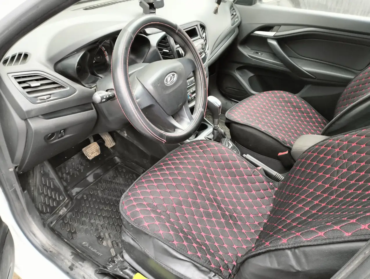 Автомобиль Лада Веста, фотография 7