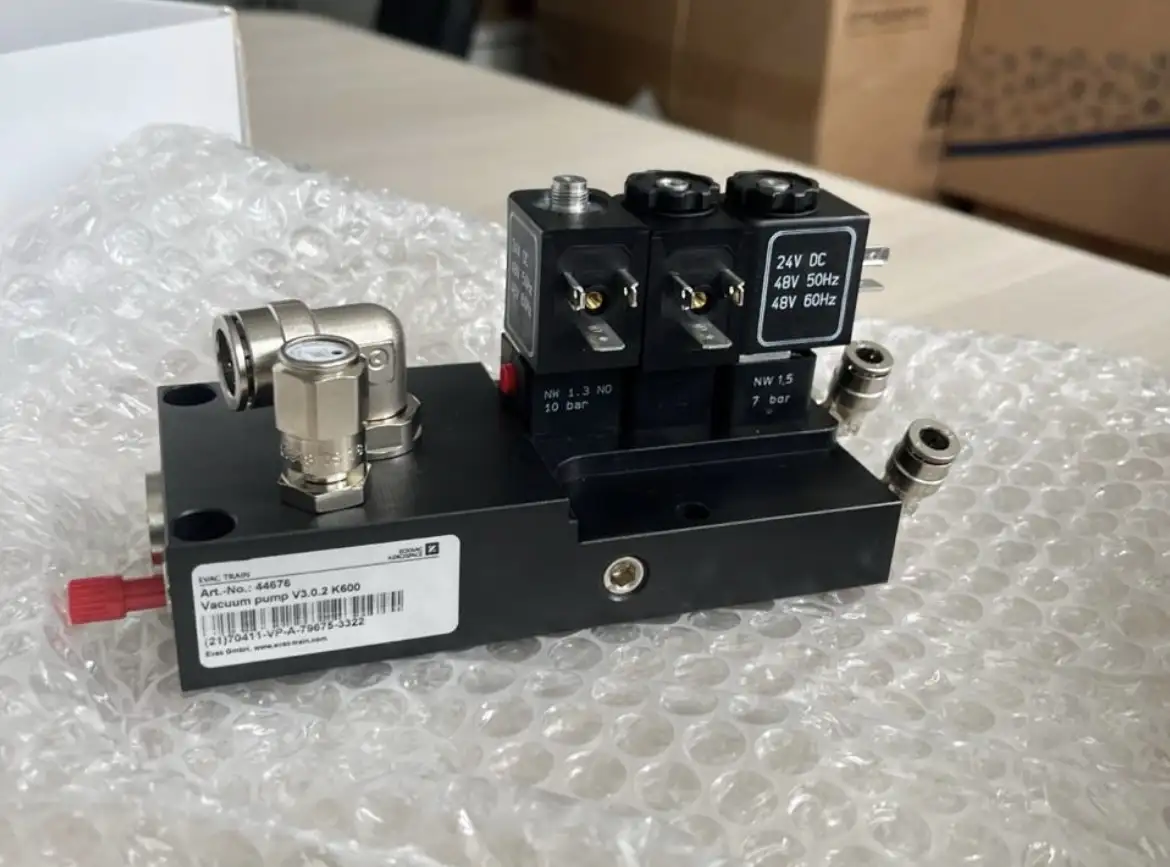 Продам запчасти для туалетных комплексов типа EVAC, фотография 1