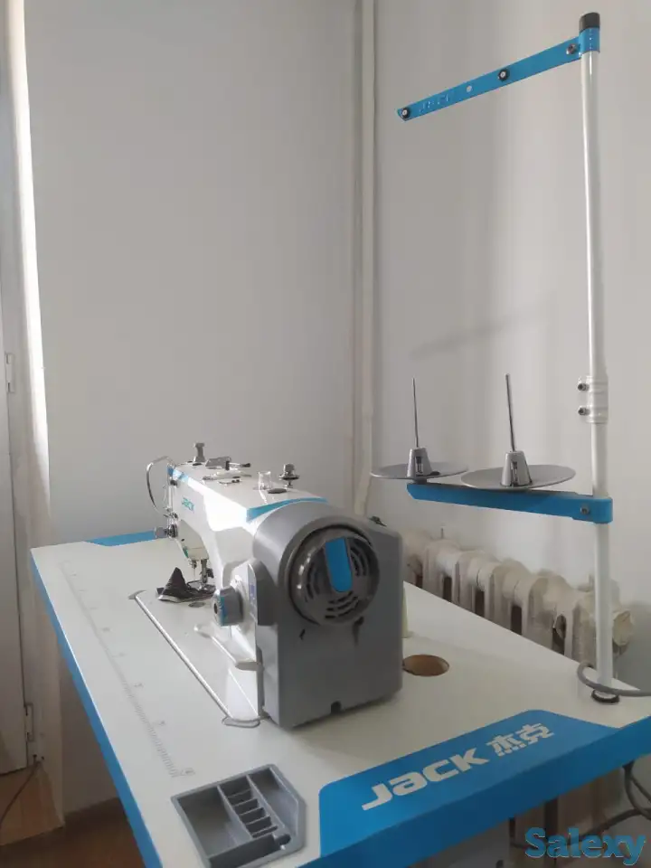 промышленная швейная машинка Jack F4, прямая строчка, в идеальном состоянии., фотография 2