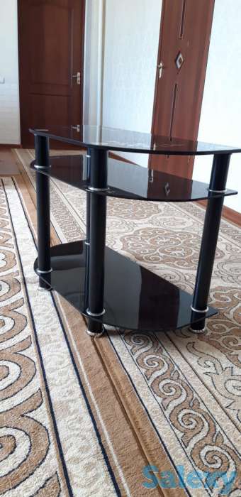 продам стеклянную подставку в отличном состоянии, фотография 3