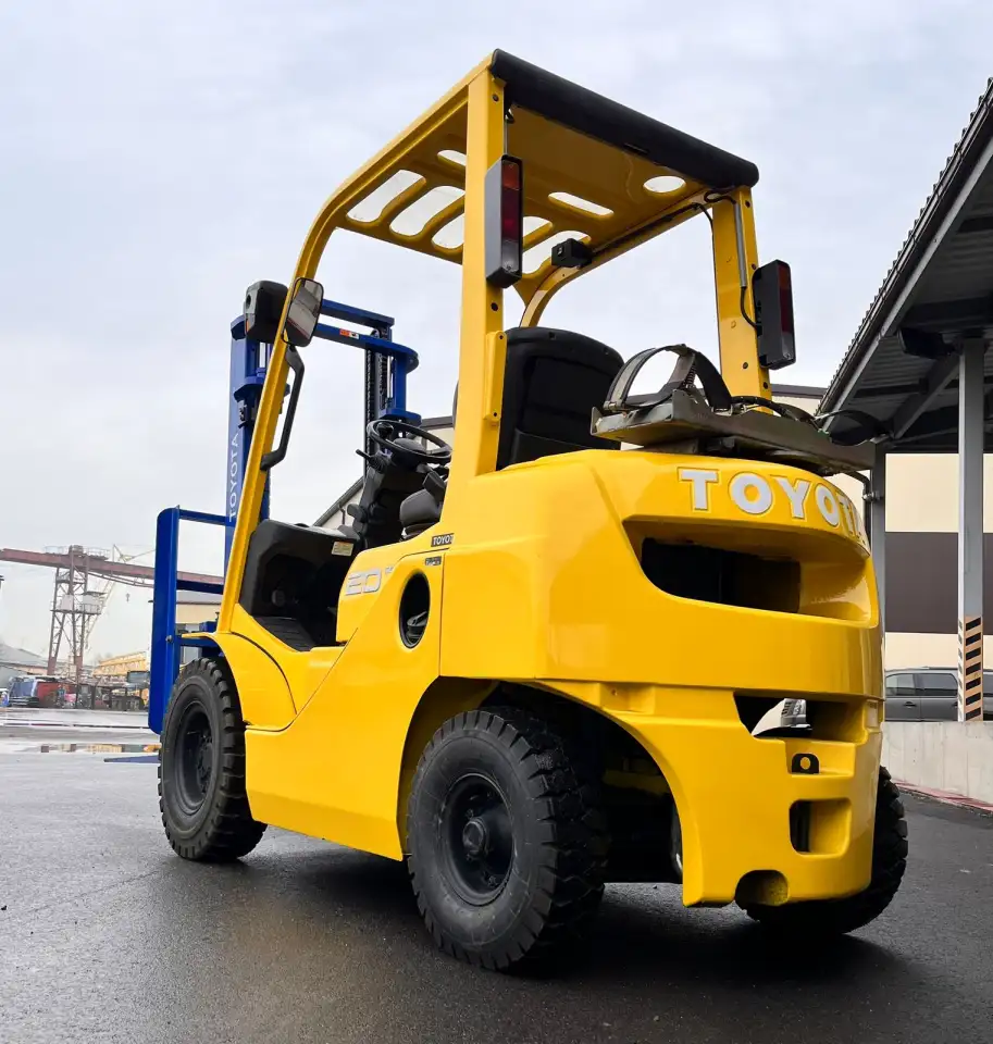 Запчасти на погрузчики, фотография 2