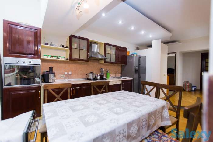 3-комнатная квартира, 78.4 м², 5/5 этаж, Кунаева 153 — Шевченко, фотография 1