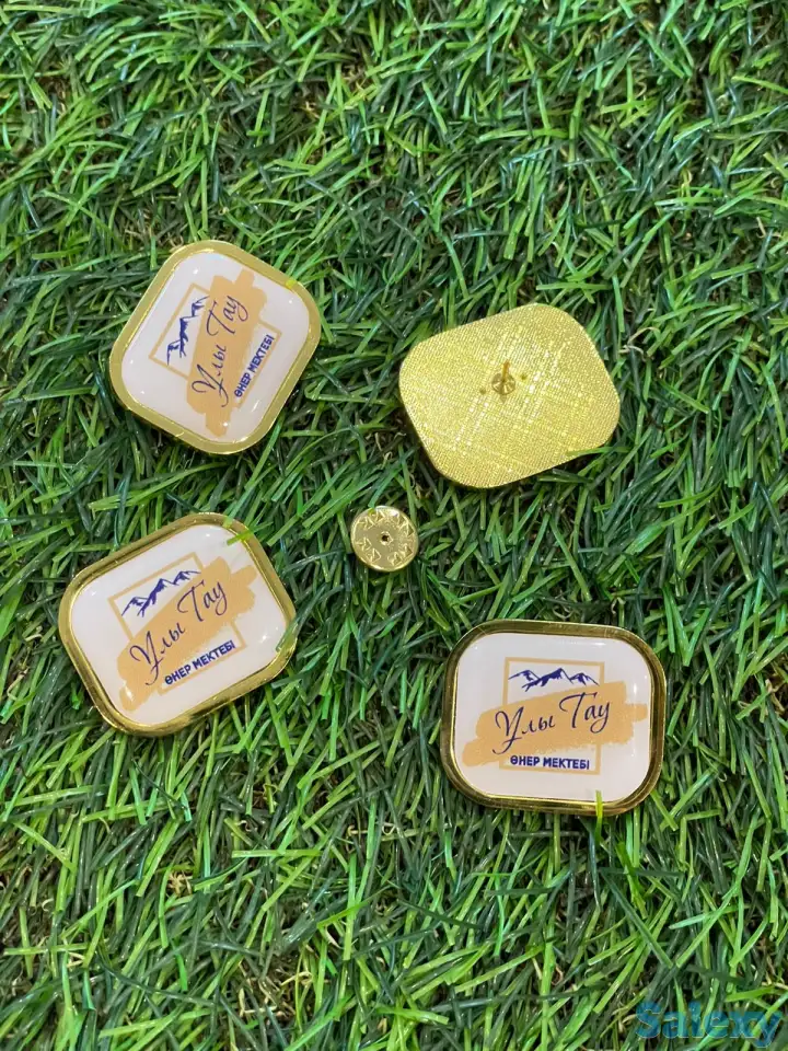 Изготовление значков с логотипом, фотография 1