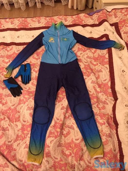 Продам экипировку для шорт-трека (комбинезон защитные р-р 36-44, каска, перчатки, коньки р-р 39 маломерка, фотография 1