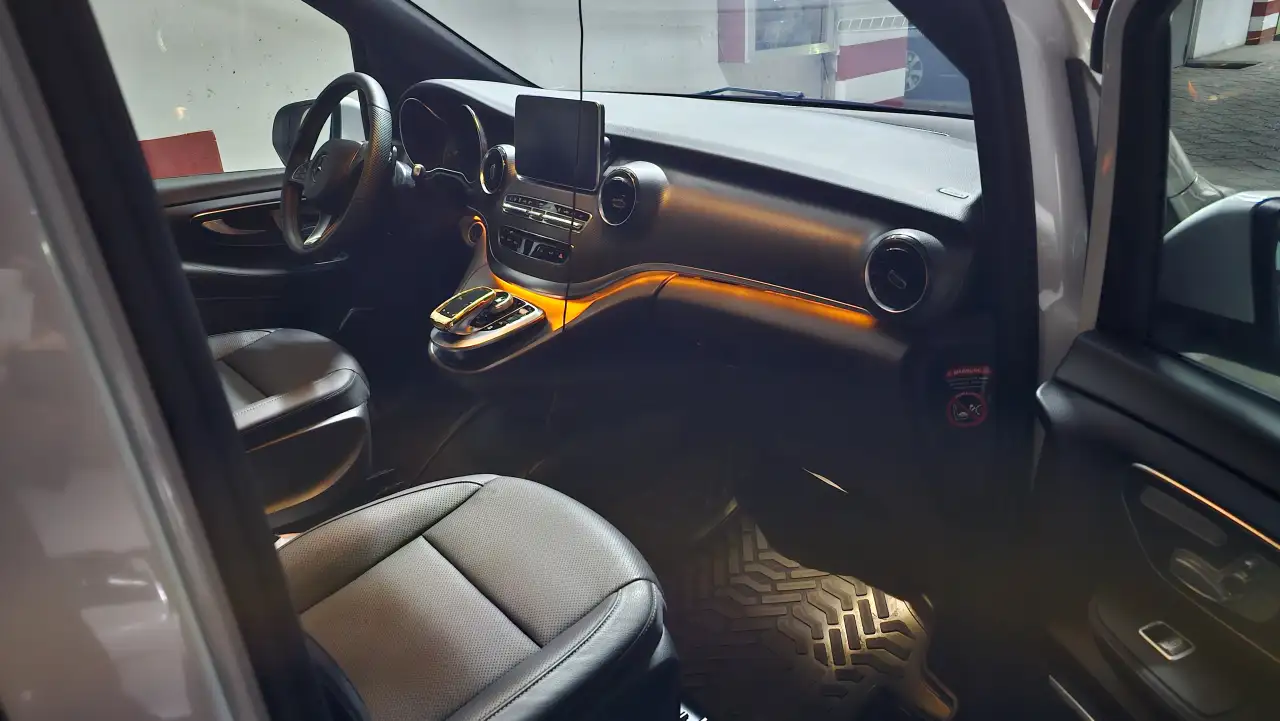 Продаю Мерседес v300d 4matik AMG, фотография 11