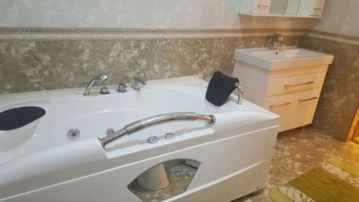 Посуточно сдам 3-х ком.квартиру , Сарайшык 5в, фотография 2