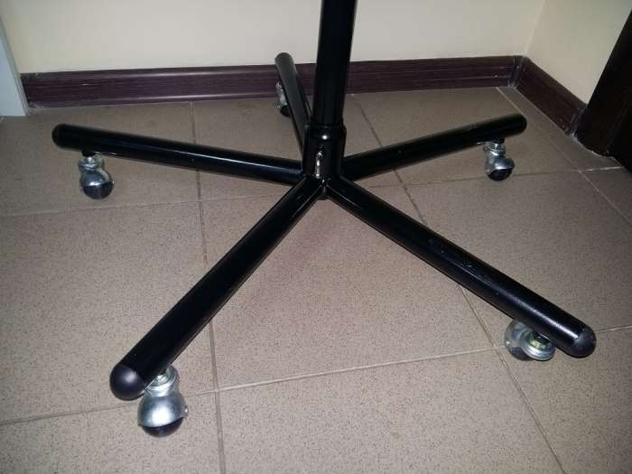 Стойка для одежды 