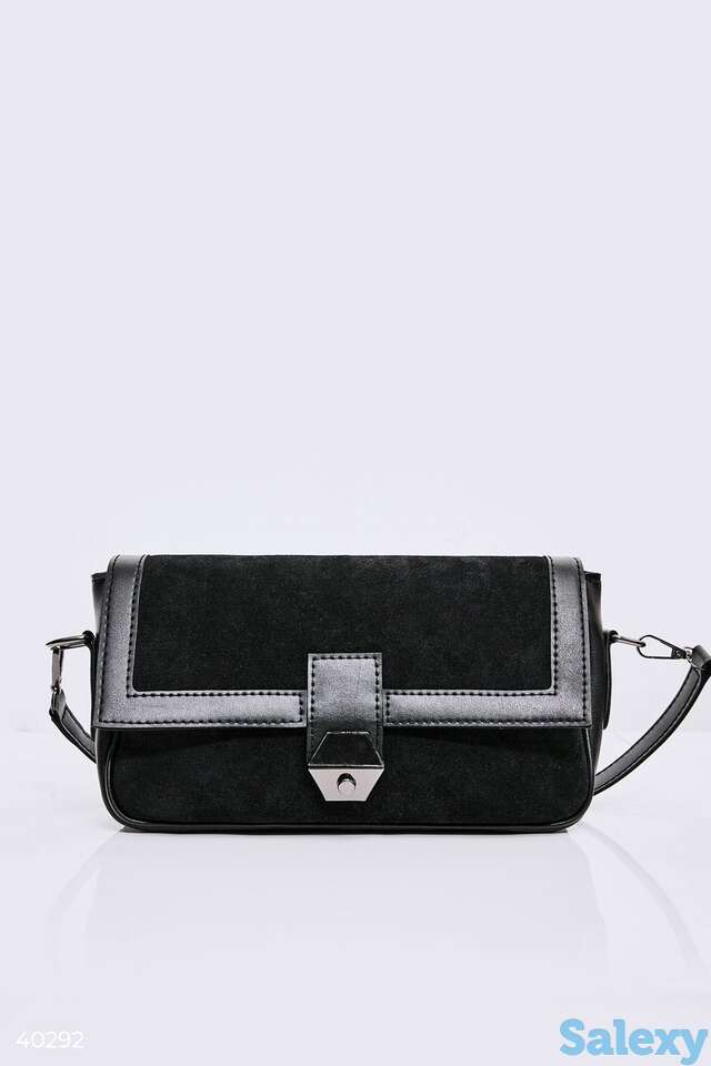 Сумка-багет с замшевой вставкой, фотография 1