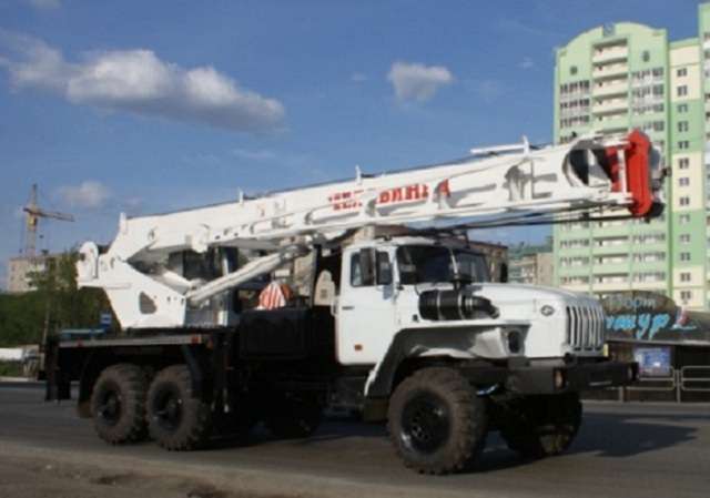 Автокран КС-45721, фотография 1