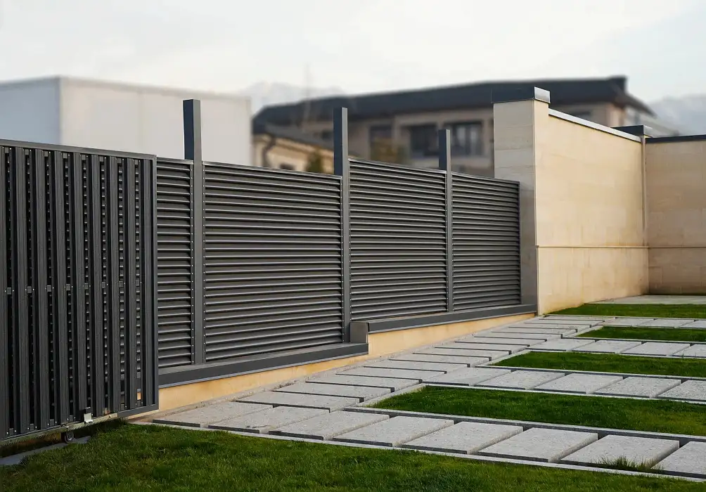 Декоративные ограждения из металла, фотография 1