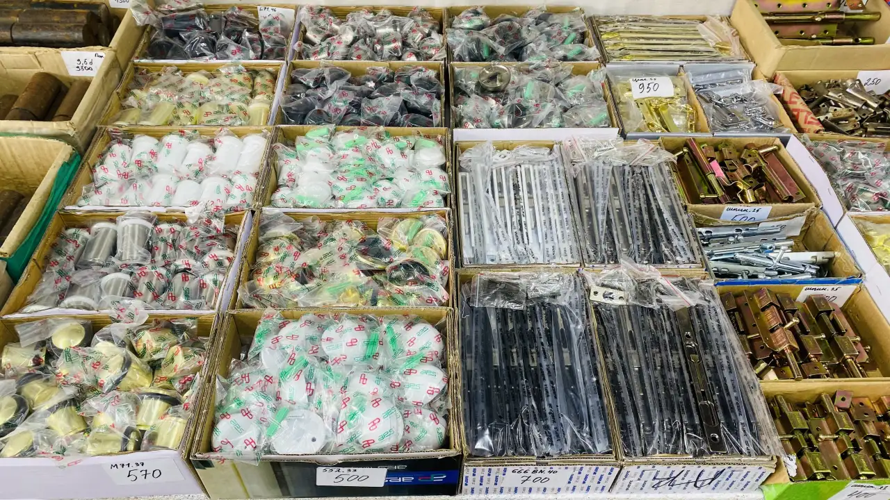 Дверные замки  Комплектующие для дверей и мебельная фурнитура, фотография 7