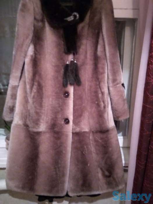 Продам шубу мутон  на воротнике , на рукавах  черная норка размер 50 , 52  состояние отличное  , в пользовании 1 год, фотография 5