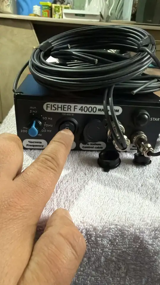 Электронная приманка для отлова и гона рыбы Fisher F 4000, фотография 3