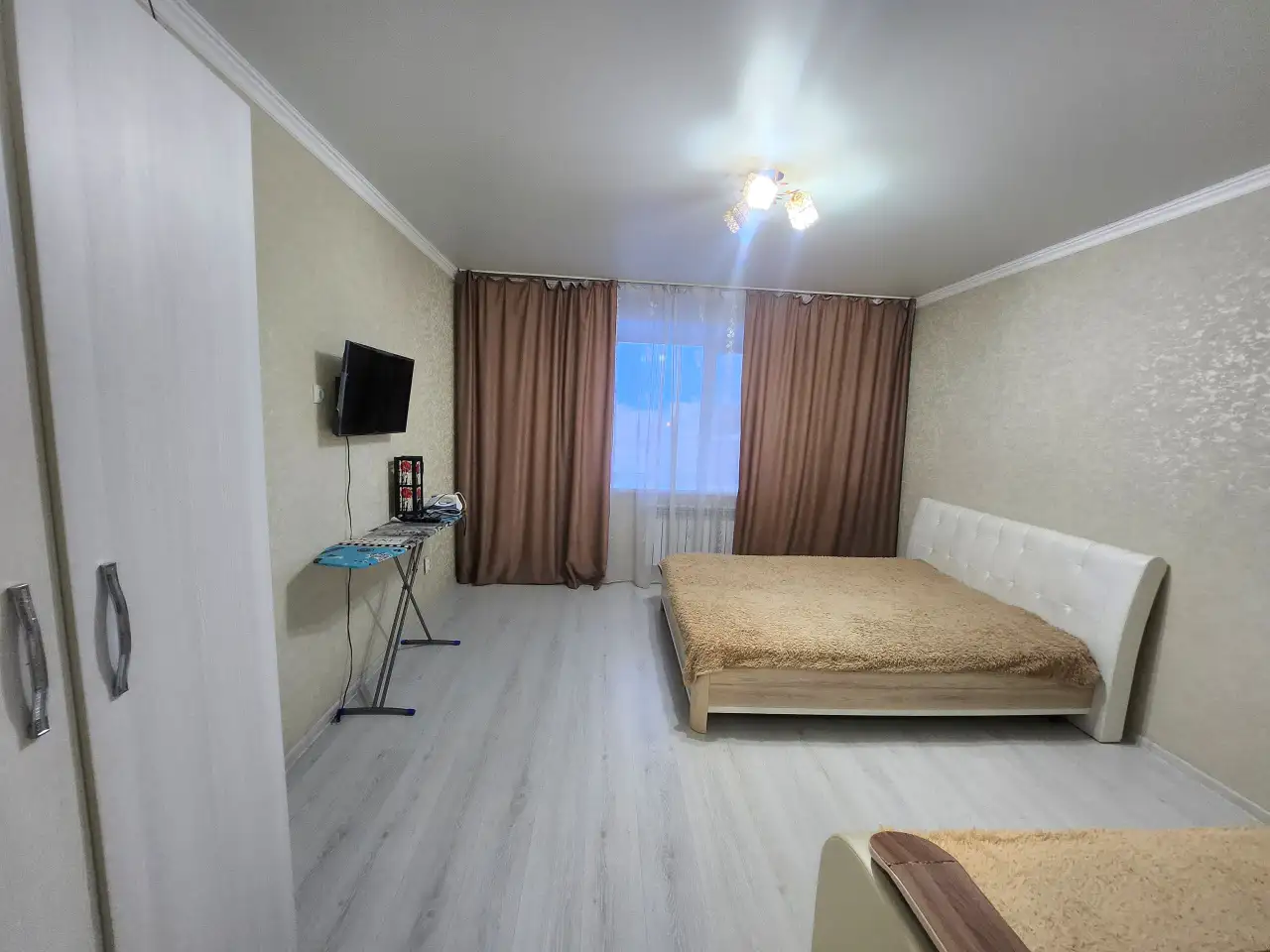 Сдам квартиру по суточно, Сагдиева 10, фотография 1