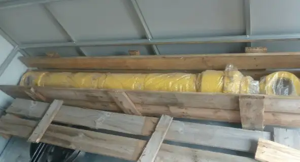 Гидроцилиндры ковшевые рукояти на Cat hyundai komatsu hitachi, фотография 2