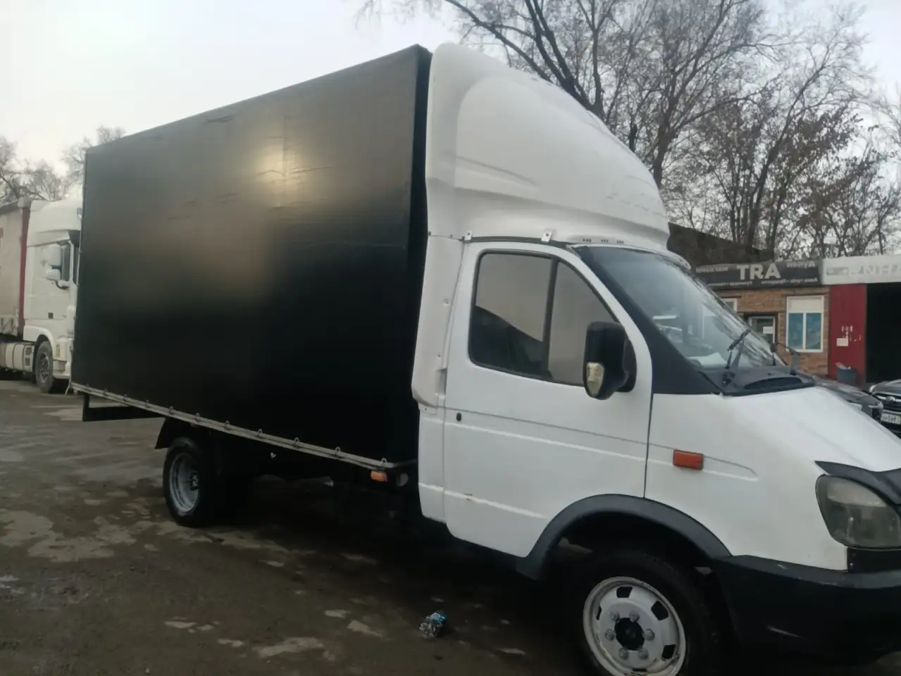 Грузоперевозки, фотография 1