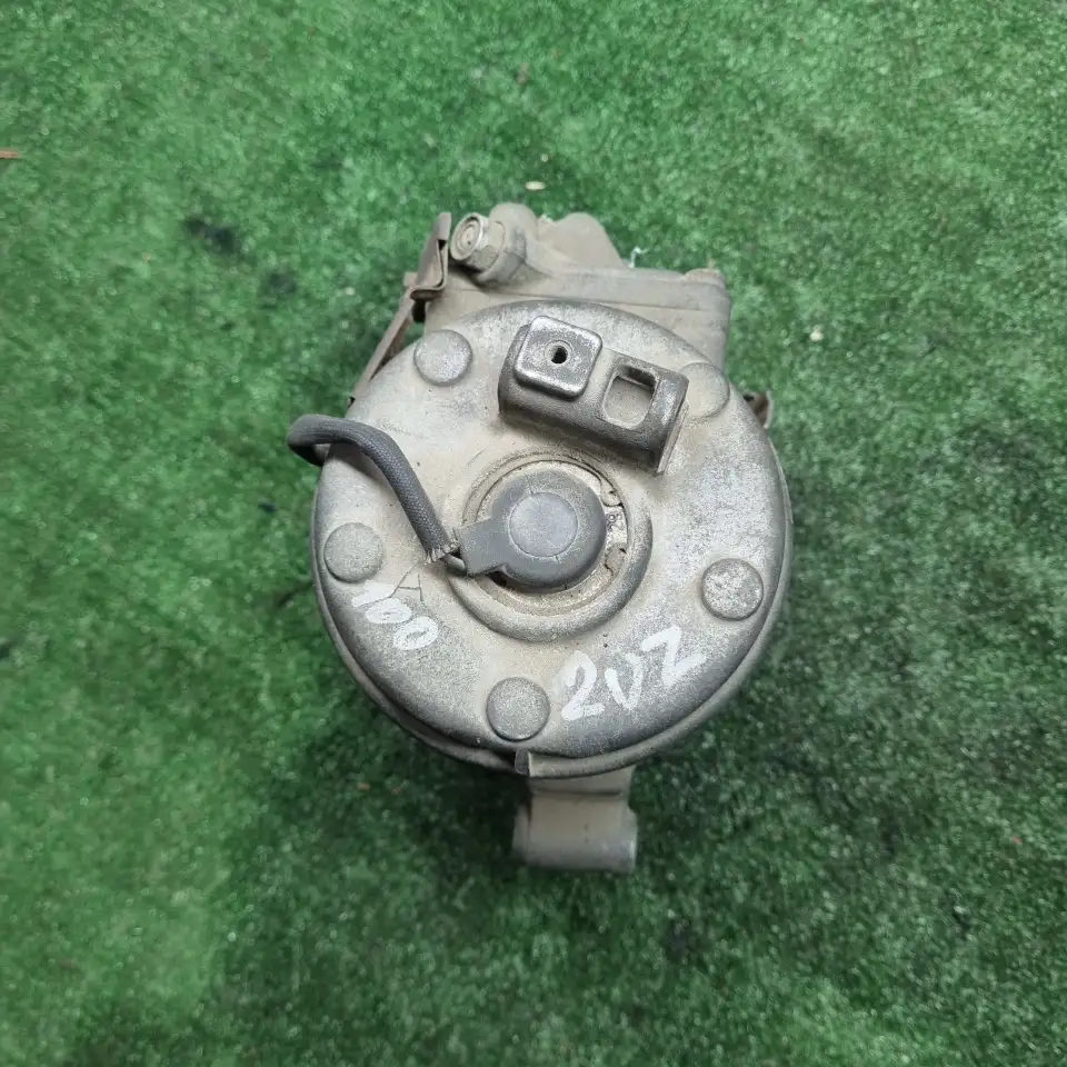 Компрессор кондиционера Toyota 2UZ, фотография 1