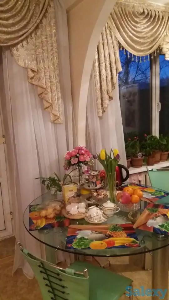 обеденный стеклянный стол, фотография 2