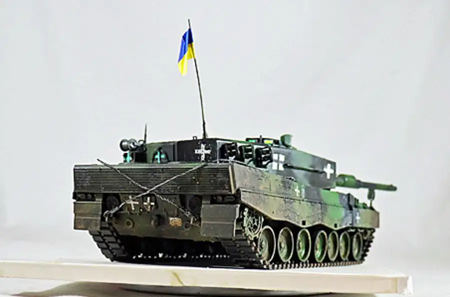 Модели танков Леопард 2А4 и Меркава 3Д от Хобби Босс 135, фотография 3