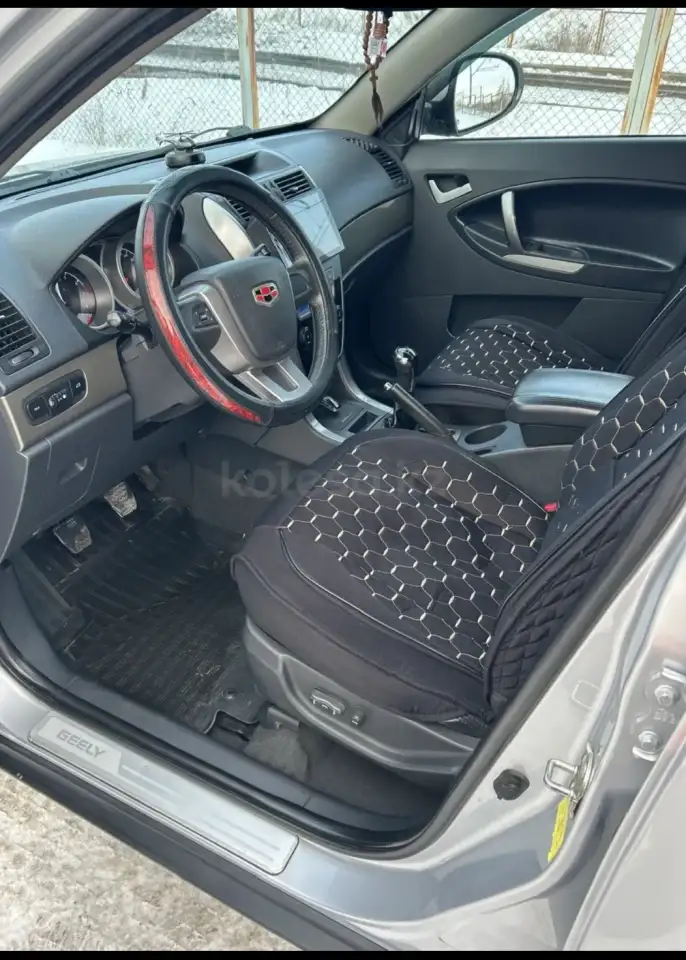 кроссовер geely Emgrand X7, фотография 8