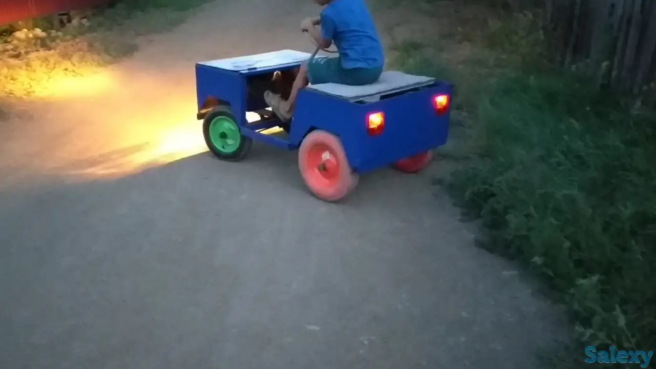 Продам самодельную педальную машинку для детей, фотография 2