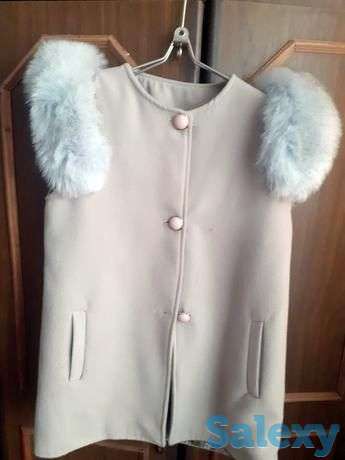 Жилет на девочку, фотография 1