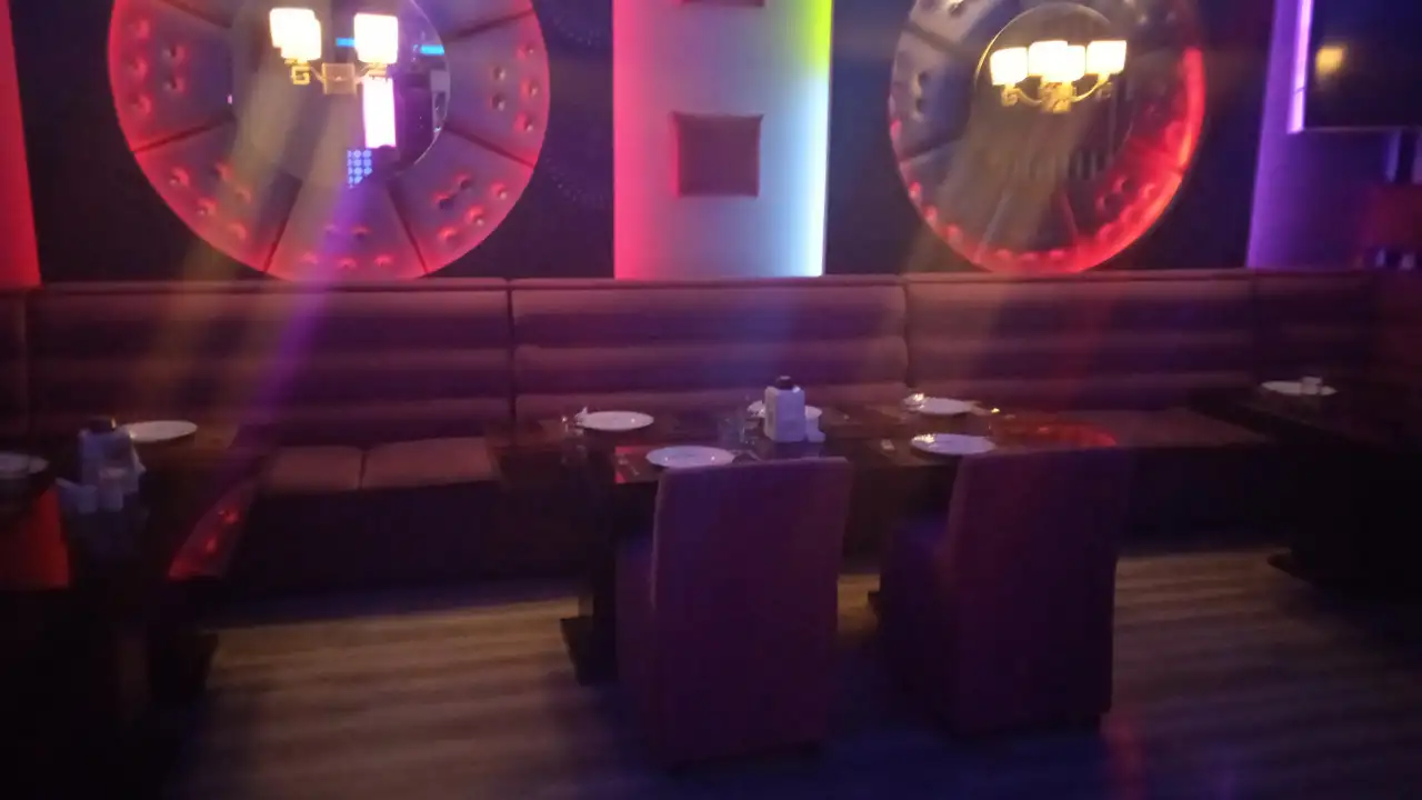 Требуется хостес в караоке клуб, фотография 1