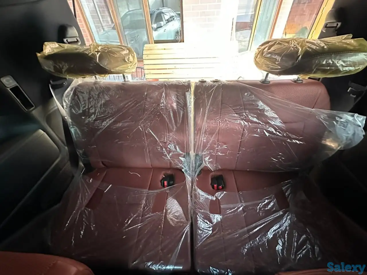 LEXUS 570.  2018 год, фотография 18