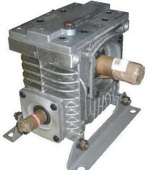 Редукторы червячные одноступенчатые универсальные типа 2Ч, фотография 2