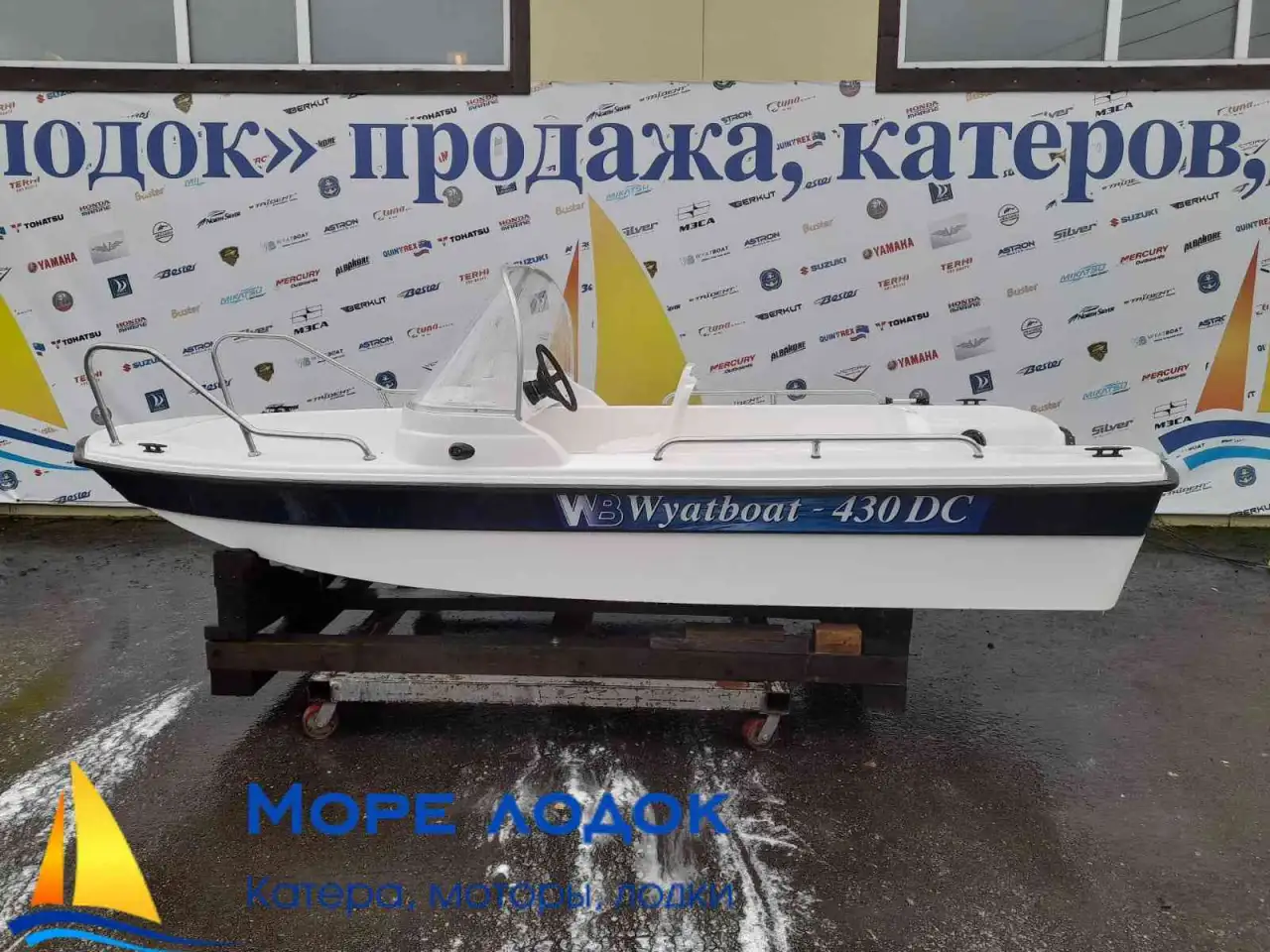 Wyatboat-430 DC тримаран в наличии, фотография 1