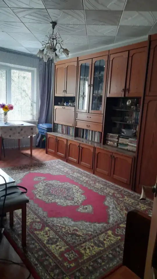 квартира четырехкомнатная, Утепова 34, фотография 1