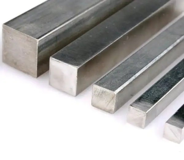 Титановый квадрат, Сторона: 20-180 мм, Марка: ВТ1-0..., Способ произв.: кованный, Стандарт: ОСТ 1.900.00-.70, фотография 1