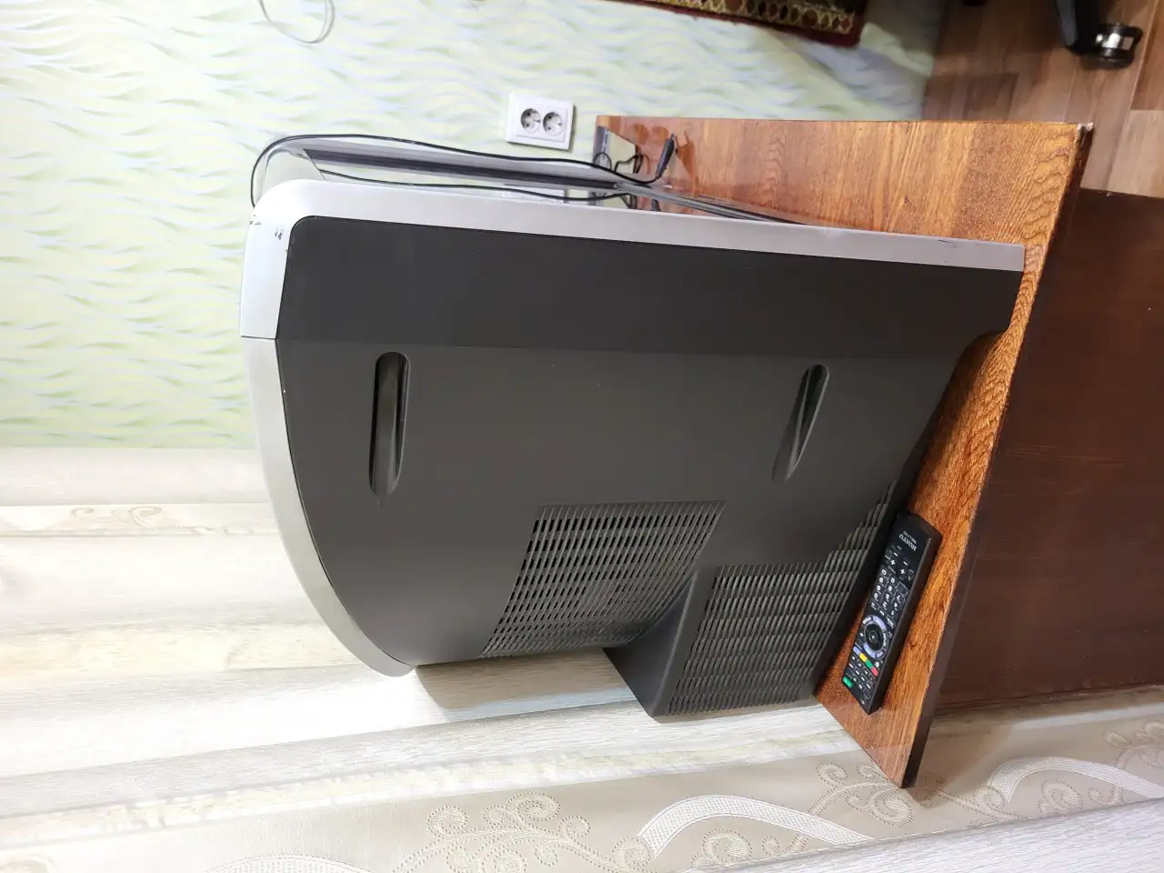 Цветной телевизор Sony, фотография 2