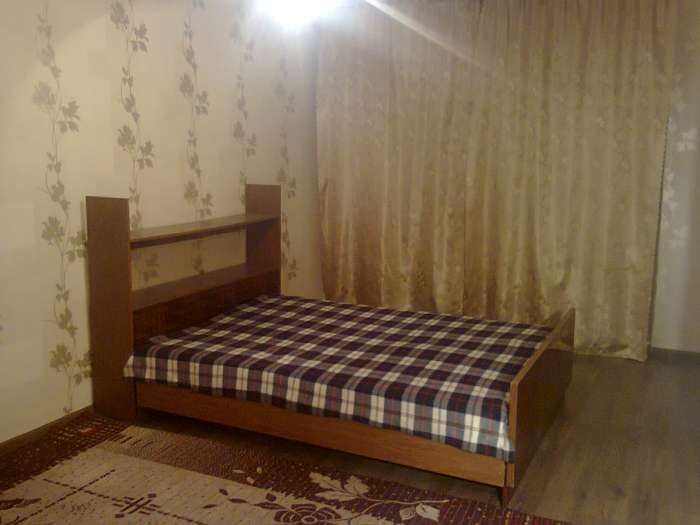 Сдам посуточно 1комн.кв цем.поселок, Глинки д.37, фотография 2