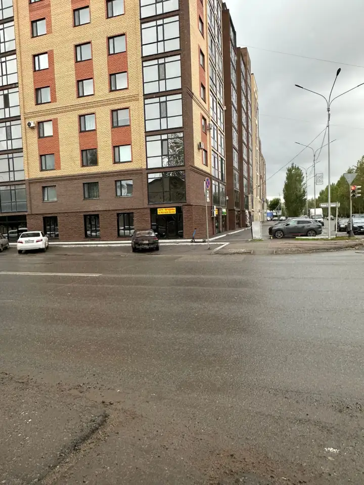 Коммерческое помещение ул.Акана Сери 194, фотография 1