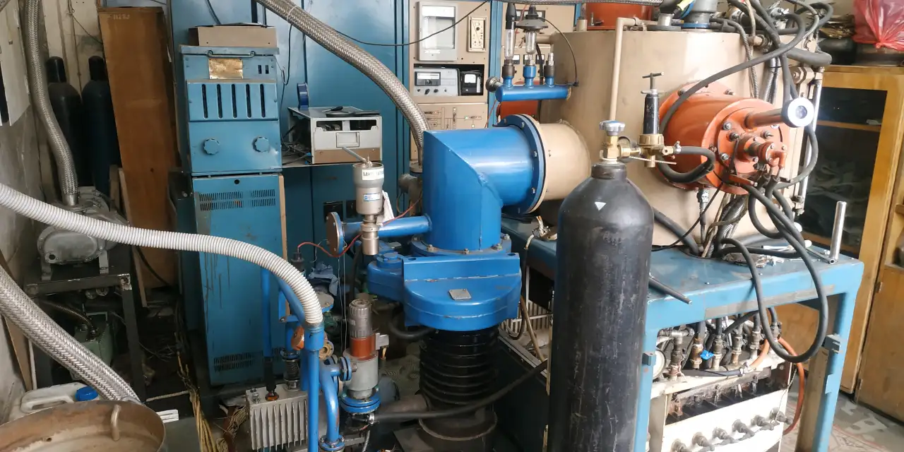 Установка ионно-плазменного напыления ННВ-6.6, фотография 1