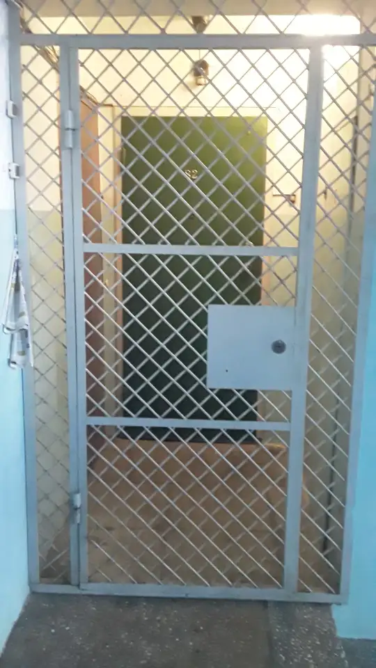 ОТ СОБСТВЕННИКА. Продаем 3 комнатную квартиру по Наб. Славского 22, фотография 9