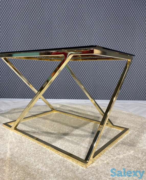 Металлизированный стол 