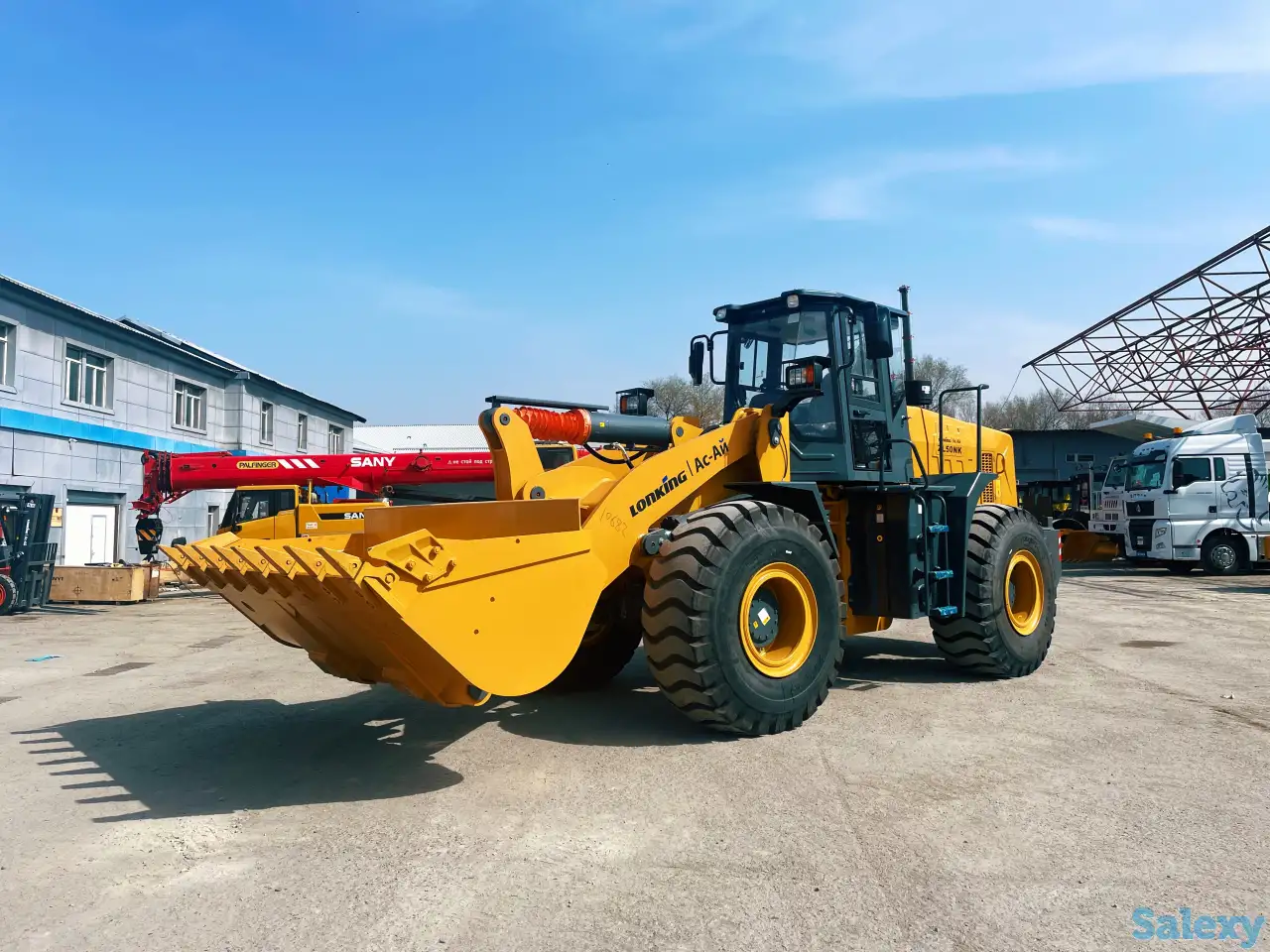 Фронтальный погрузчик ZL50NK с усиленной рамой карьерного типа, фотография 1