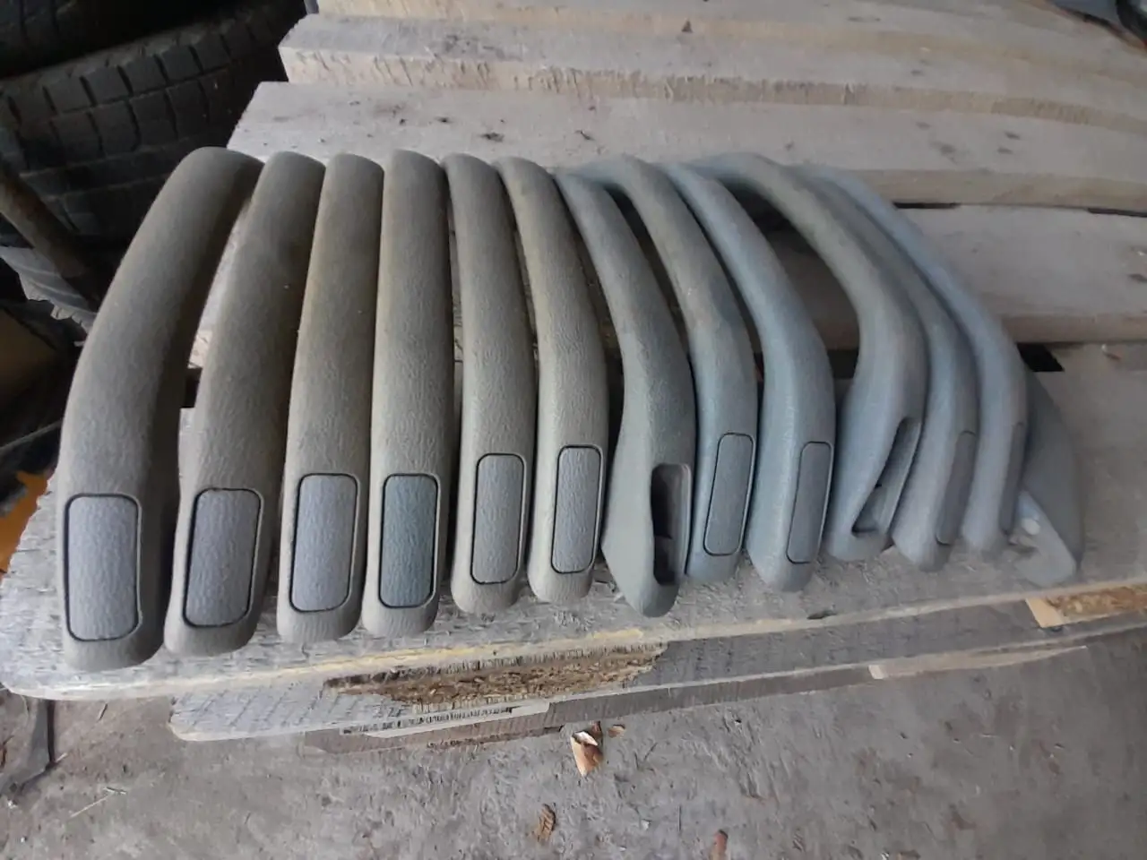 Подголовники на 3 ряд от Хонды Одиссей 1997, фотография 15