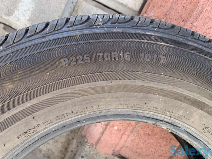 Срочно продам 2 шины, фотография 3