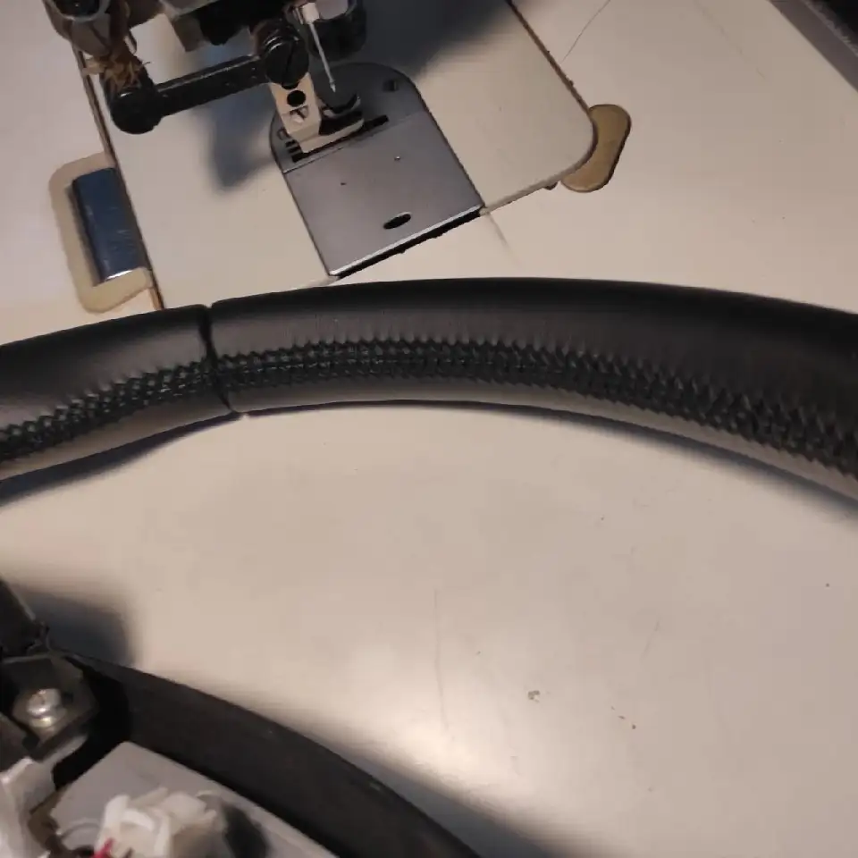 Перетяжка руля и ручка КПП. Алматы, фотография 7